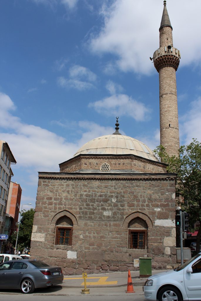 Sakalar Camii