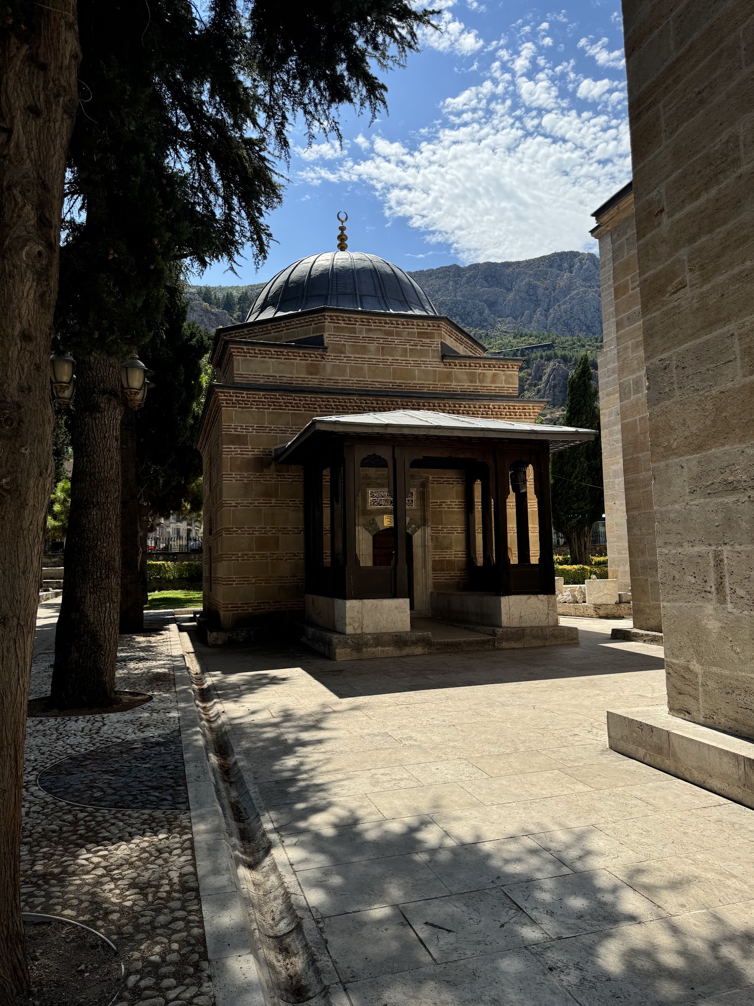 Şehzâde Osman Çelebi Türbesi