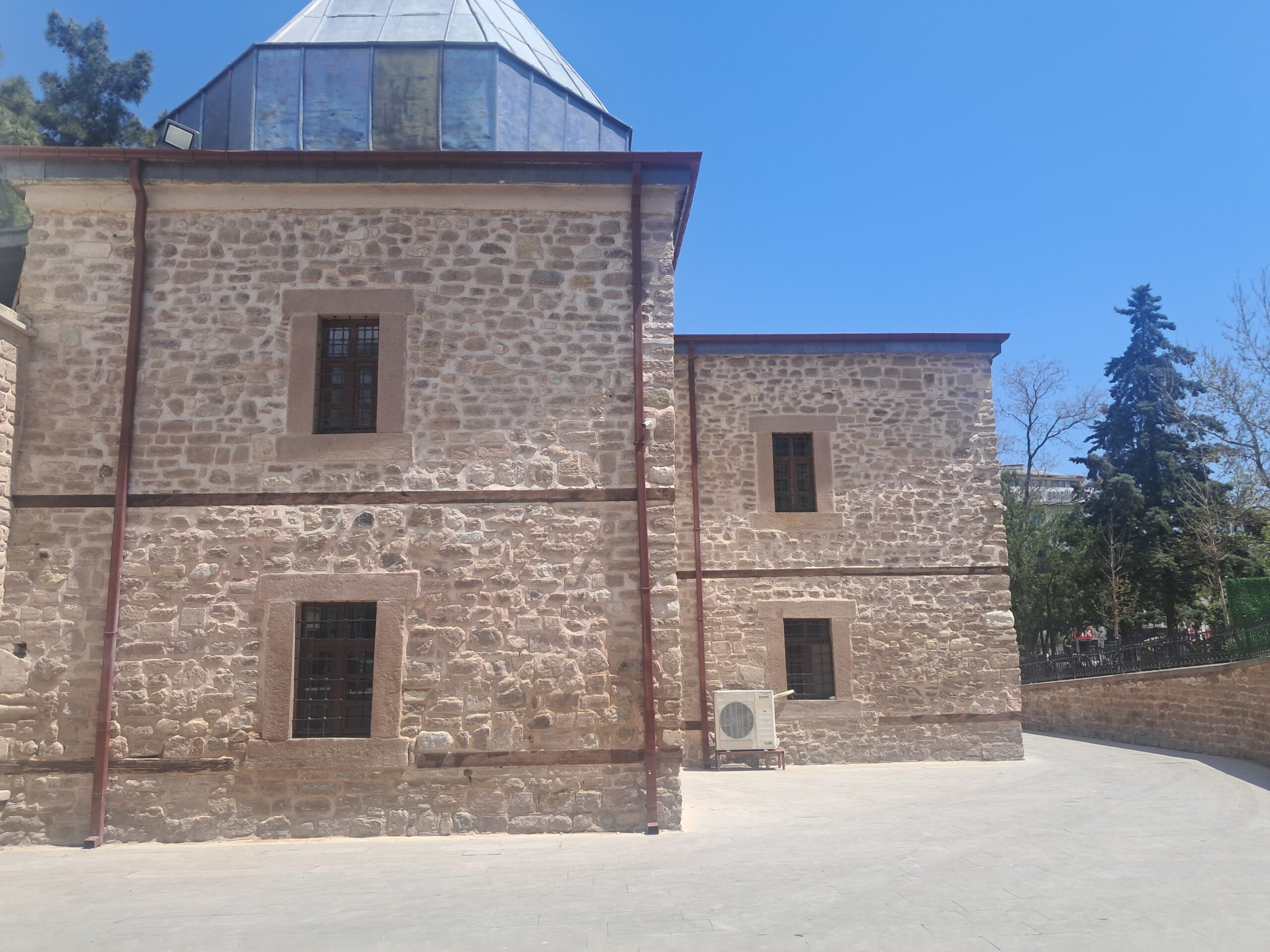 Şems-i Tebrizi Camii
