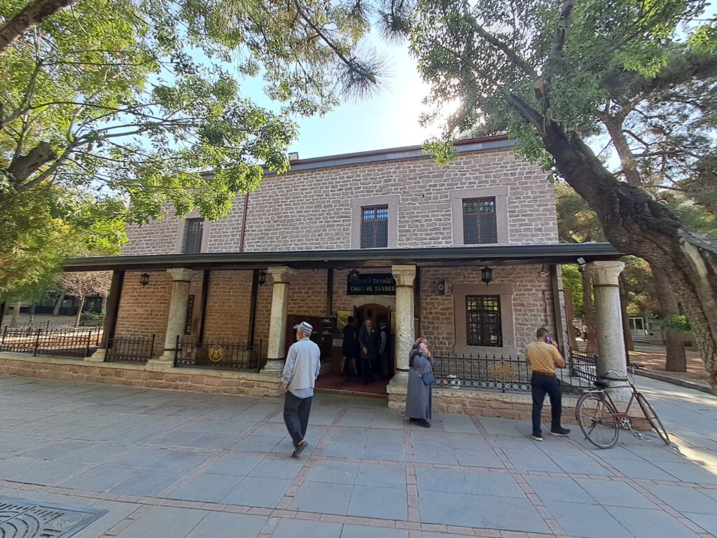 Şems-i Tebrizi Camii
