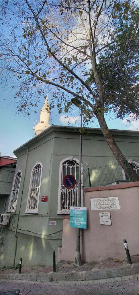 Serhazin Süleyman Amber Ağa Camii
