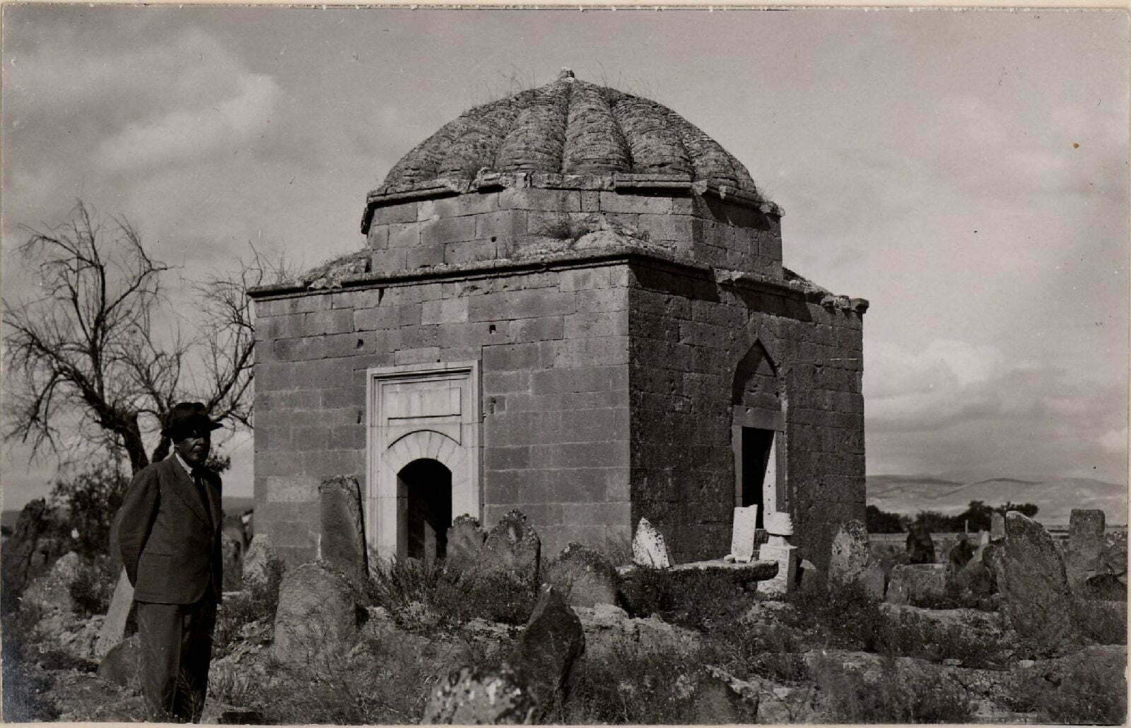 Konya Şeyh Şücaeddin Türbesi