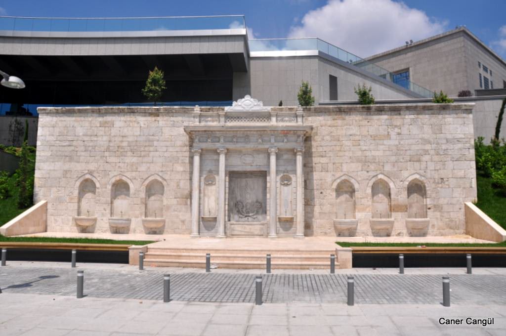 Sinan Paşa Çeşmesi, Harbiye
