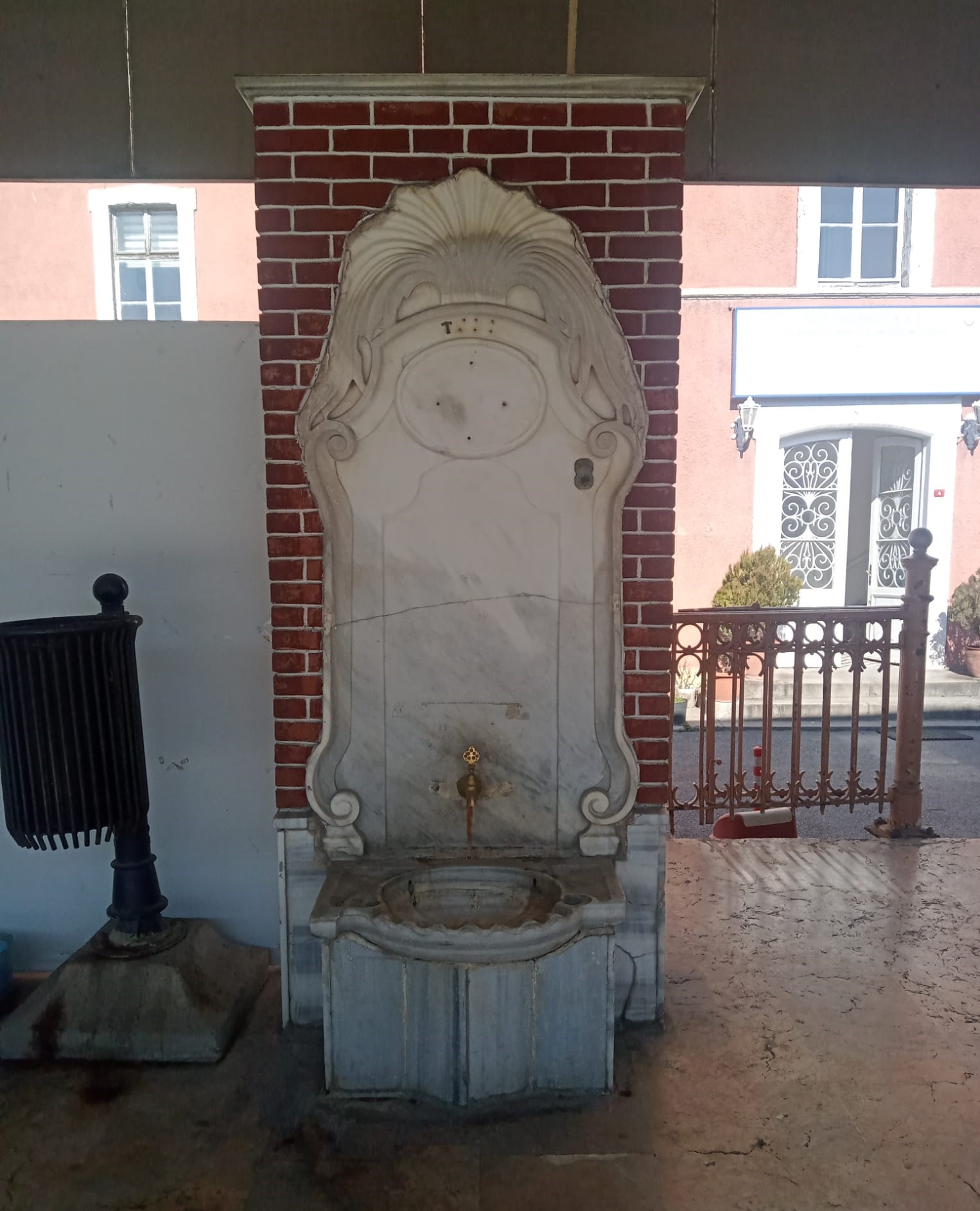 Sirkeci Garı Çeşmesi