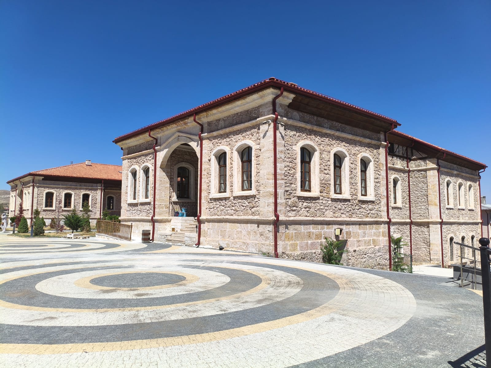 2_Numan_Efendi_Halk_Kütüphanesi