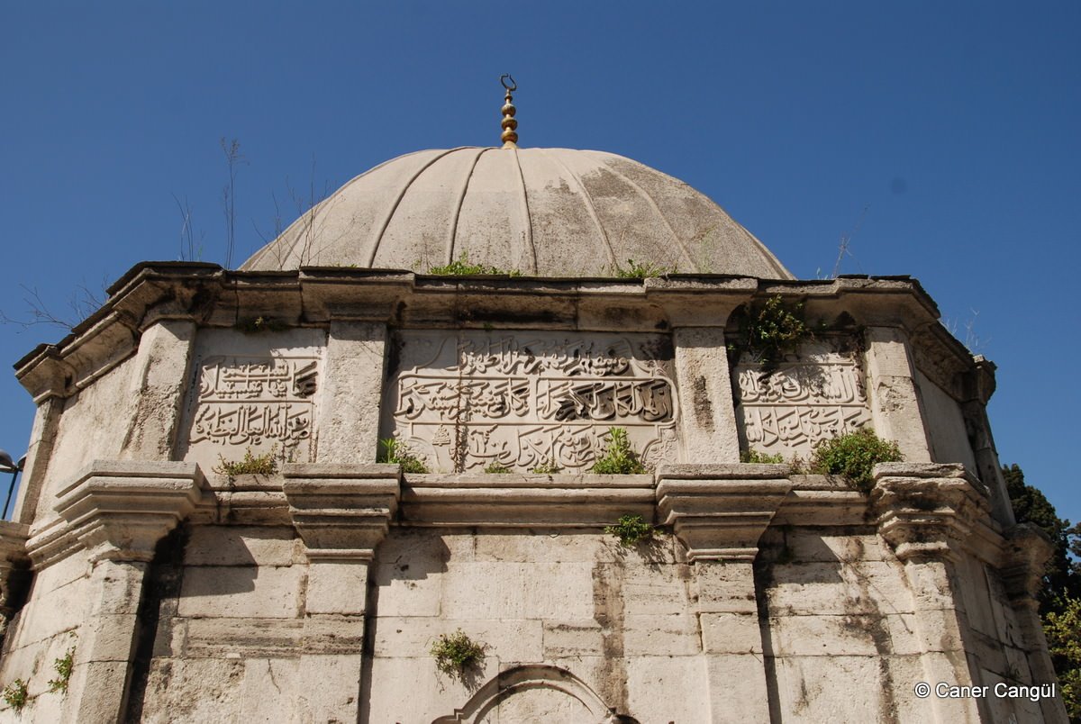 Süleymaniye Meydan Çeşmesi Kitabesi