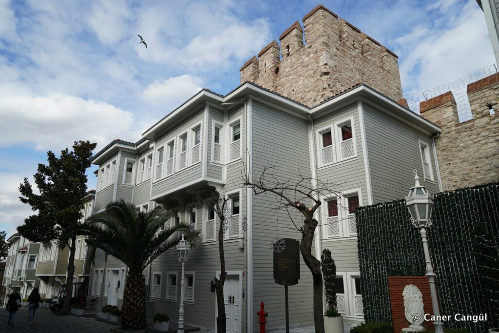 Sur-i Sultani 11. Burç