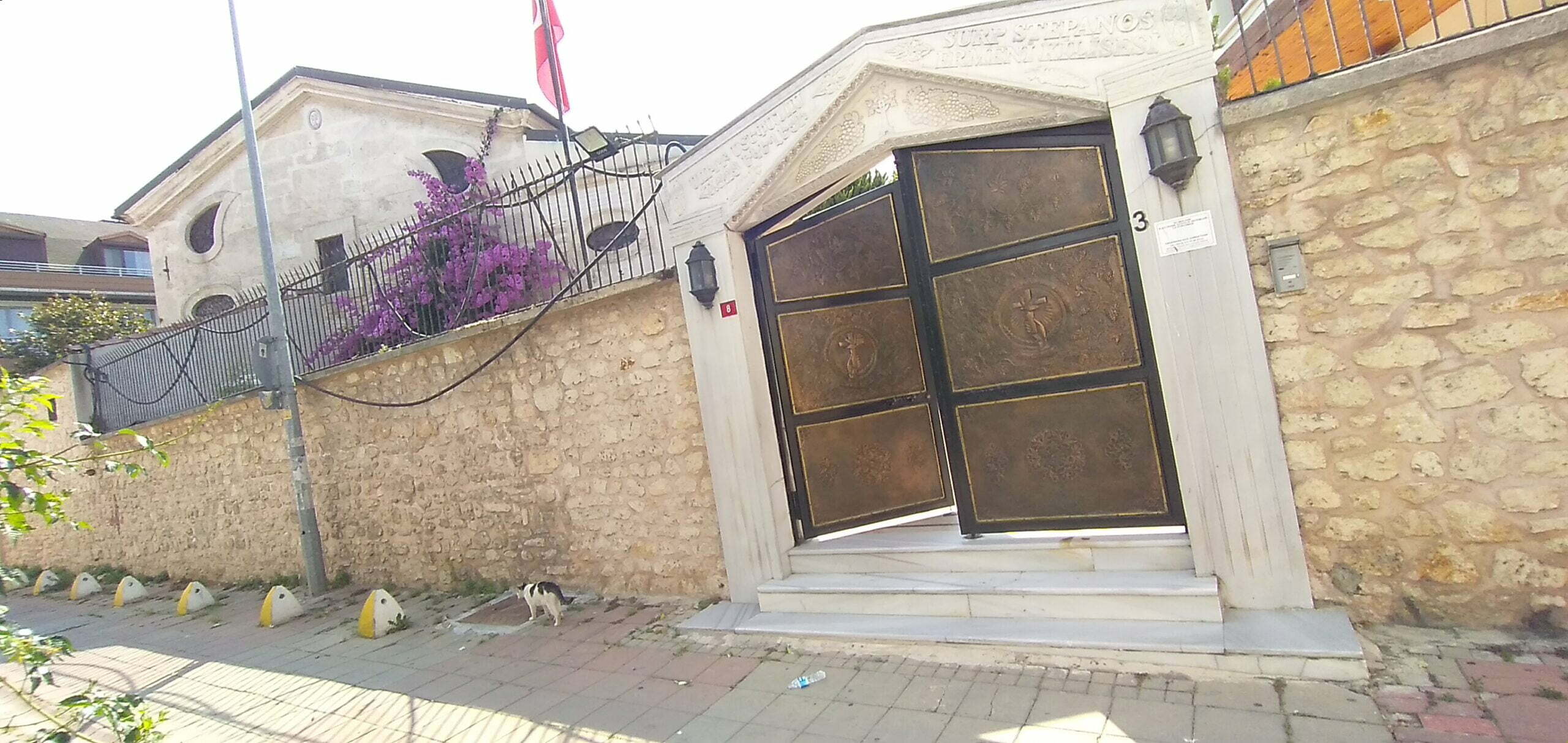 Surp Stepanos Ermeni Kilisesi