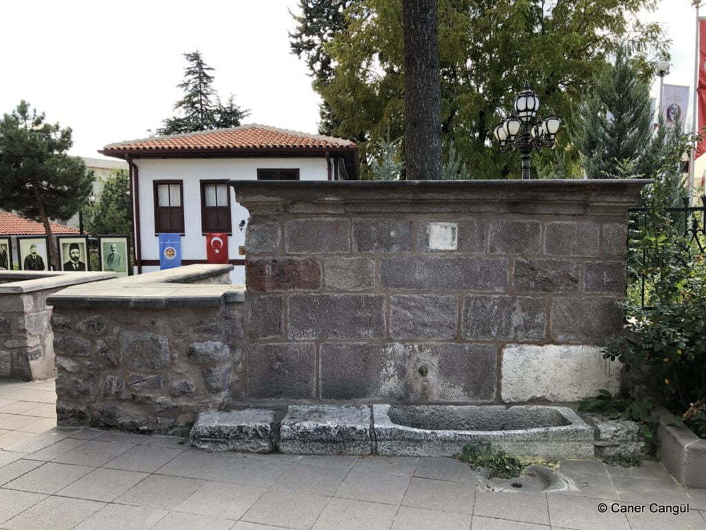 Tacettin Sultan Camii Çeşmesi