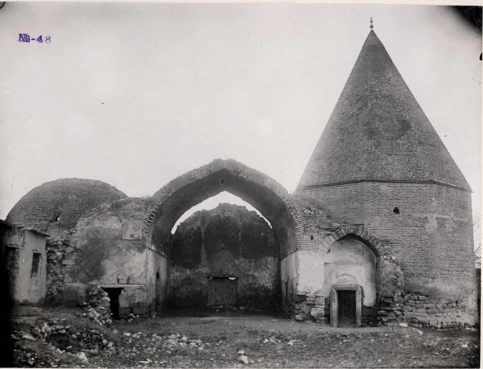 Tacül Vezir Türbesi