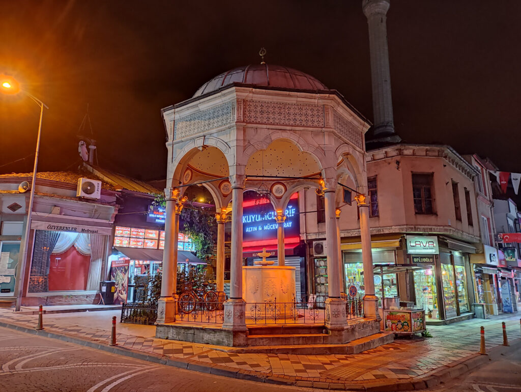 Tarihi Şadırvan