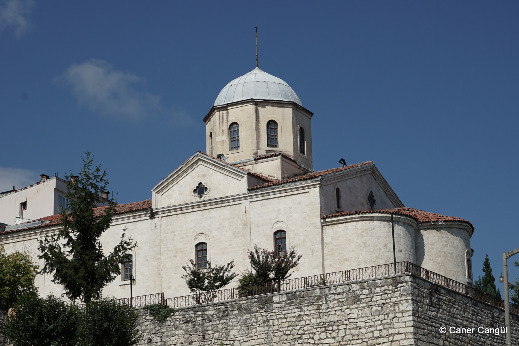 Taşbaşı Kilisesi