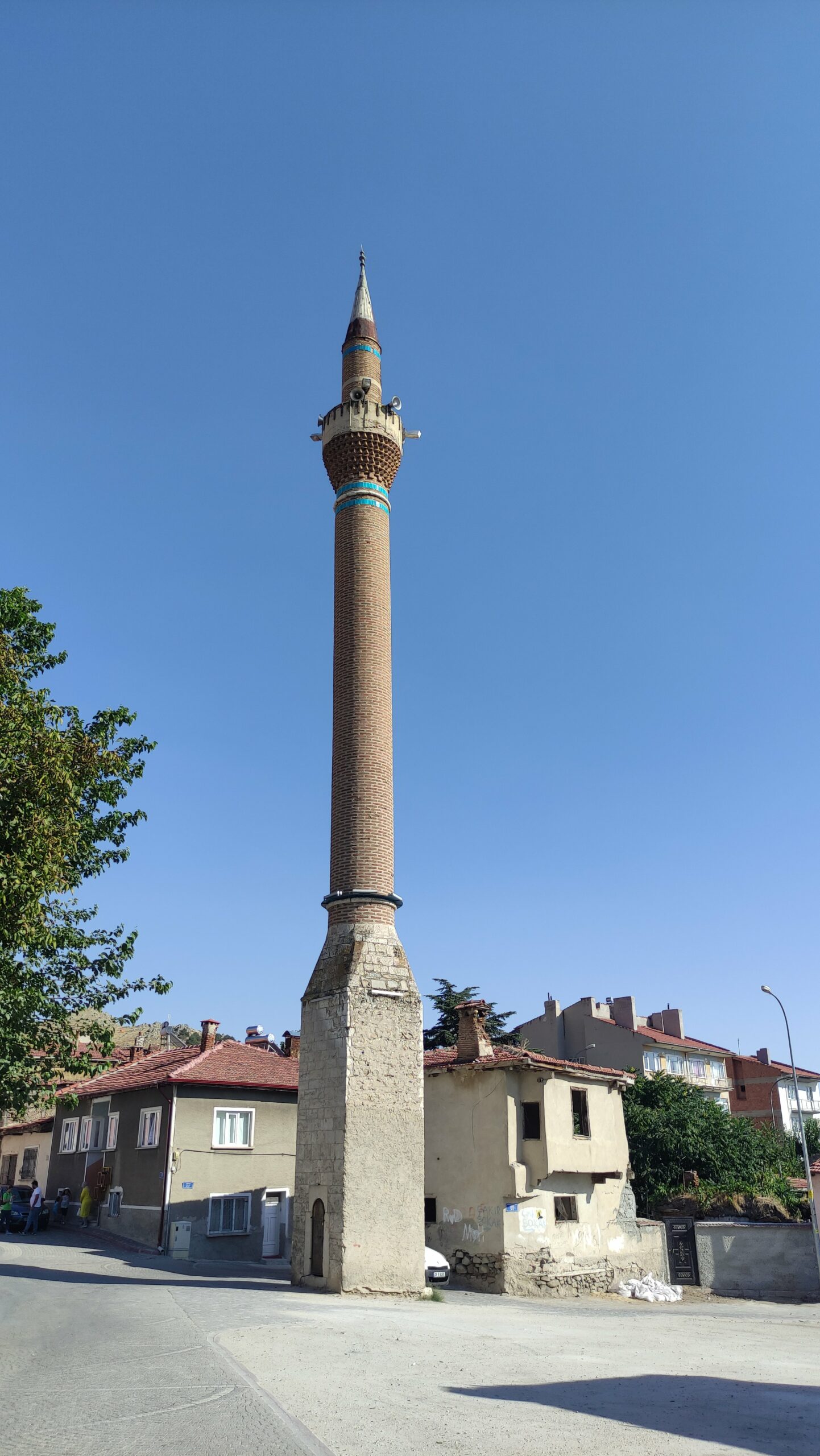 Tek Minare, Sivrihisar