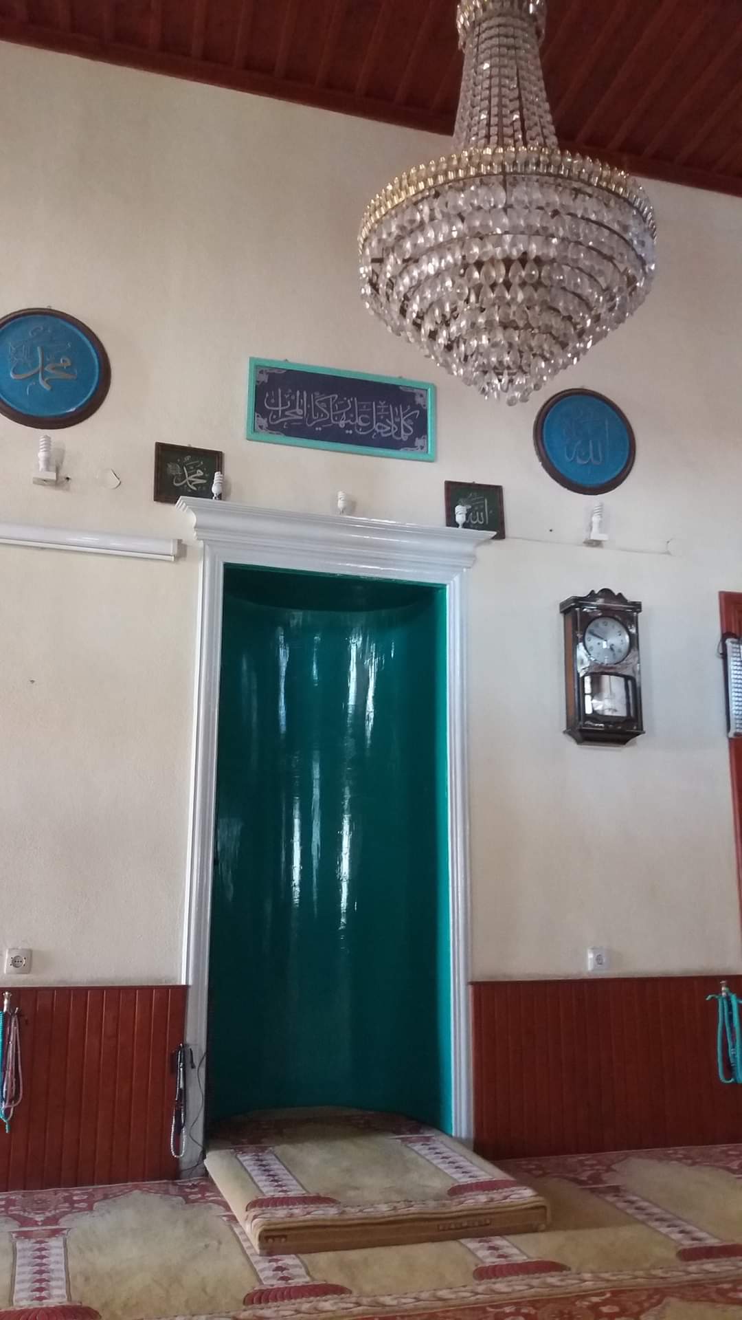 Tekke Camii Girişi