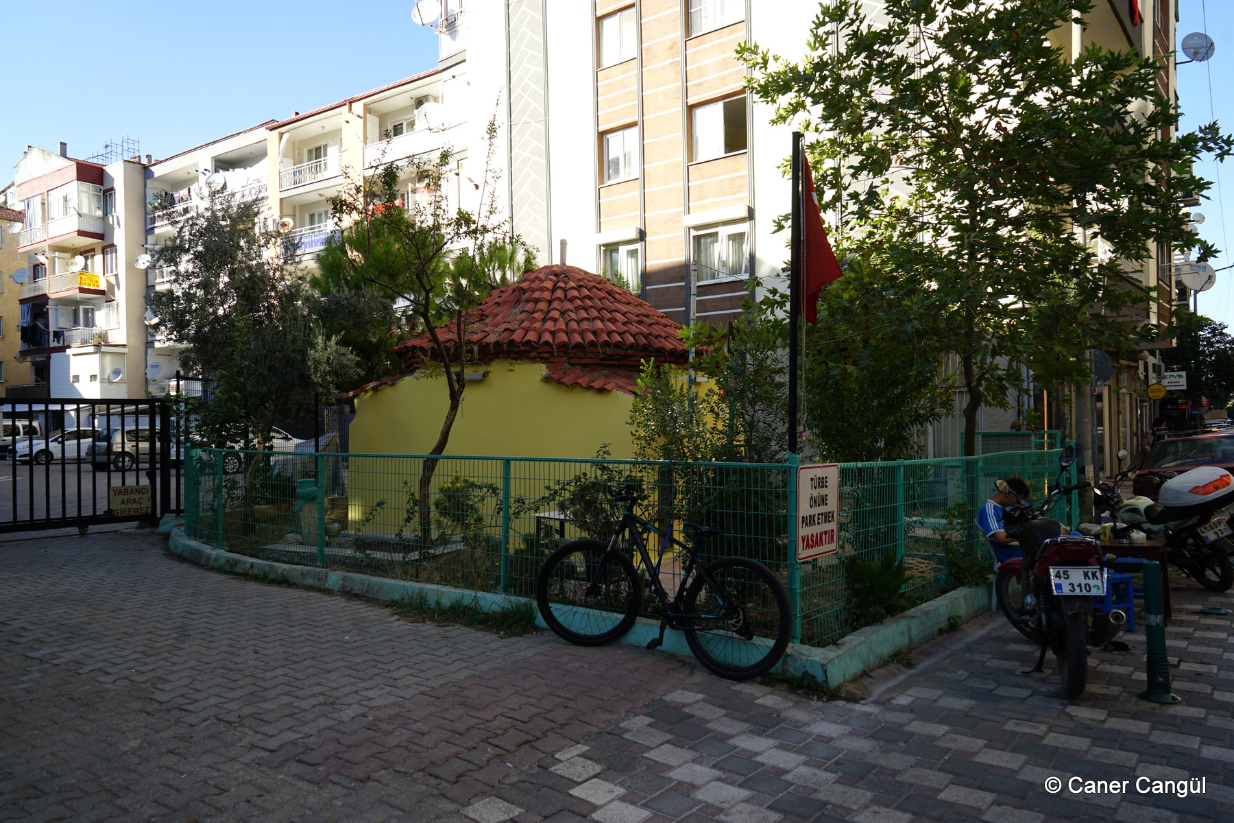 Terzi Ahmet Dede Türbesi