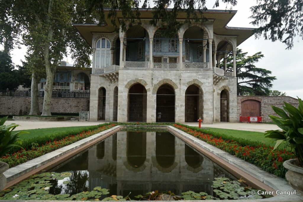 Topkapı Sarayı Dördüncü Avlu Havuzu 3
