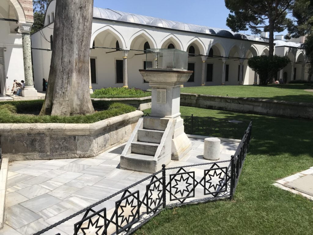 Topkapı Sarayı Güneş Saati