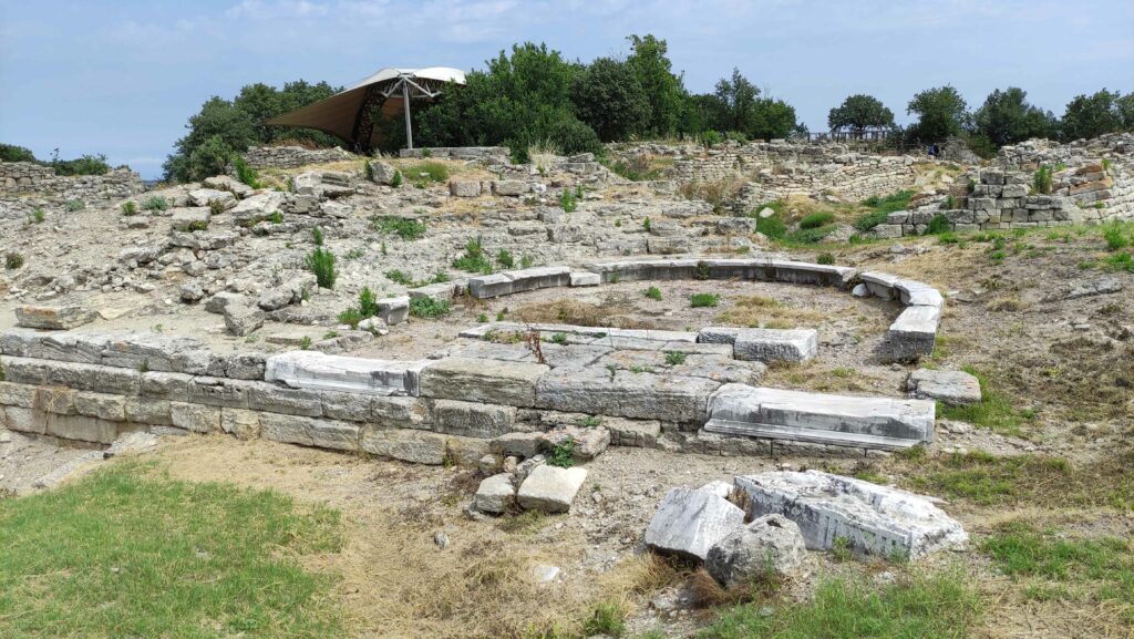 Troya IX Bouleuterion