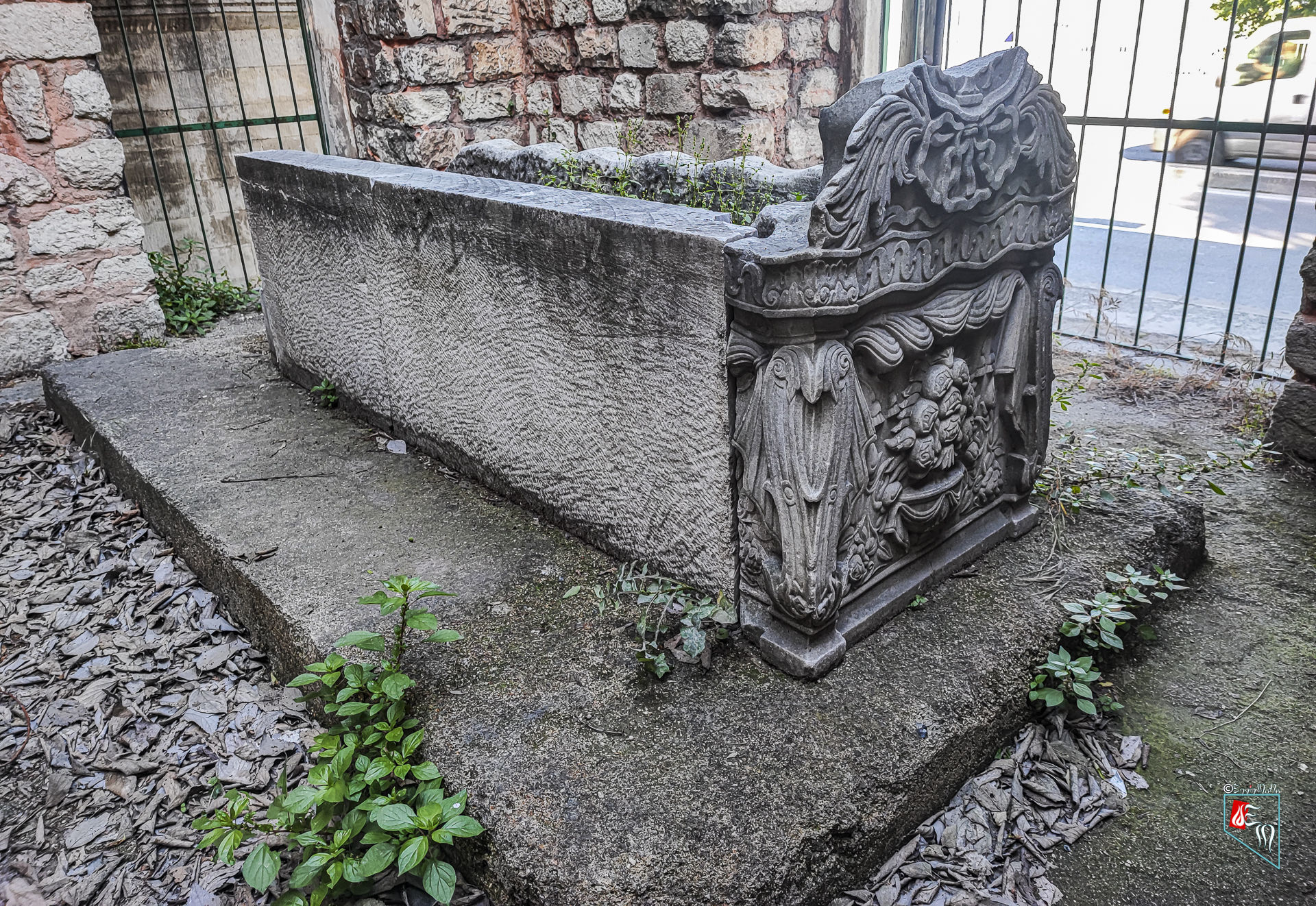 Erzincanlı Ahmed Sıdkı Efendi Türbesi