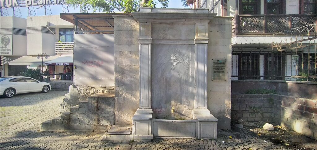 Uğur Mumcu Parkı Çeşmesi