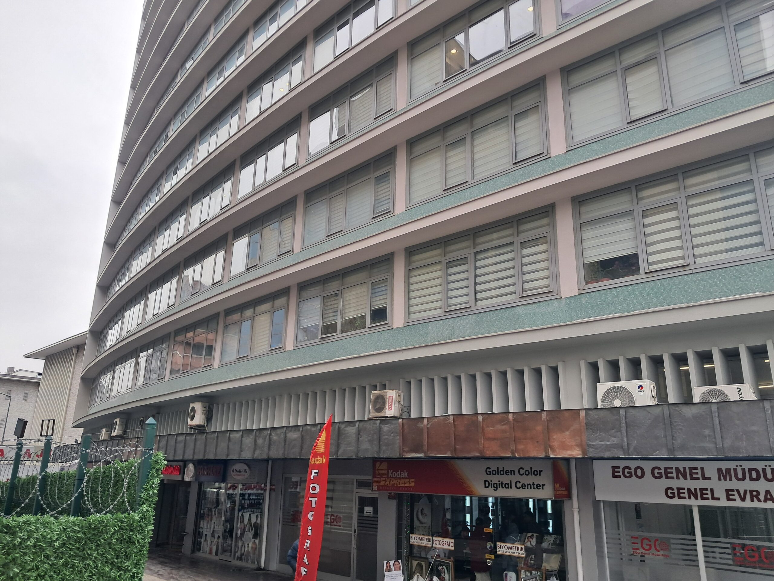Ulus İşhanı arkası