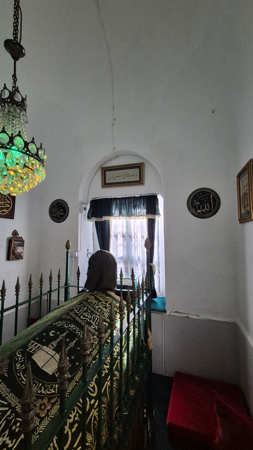 Ünsi Efendi Türbesi İç Görünümü