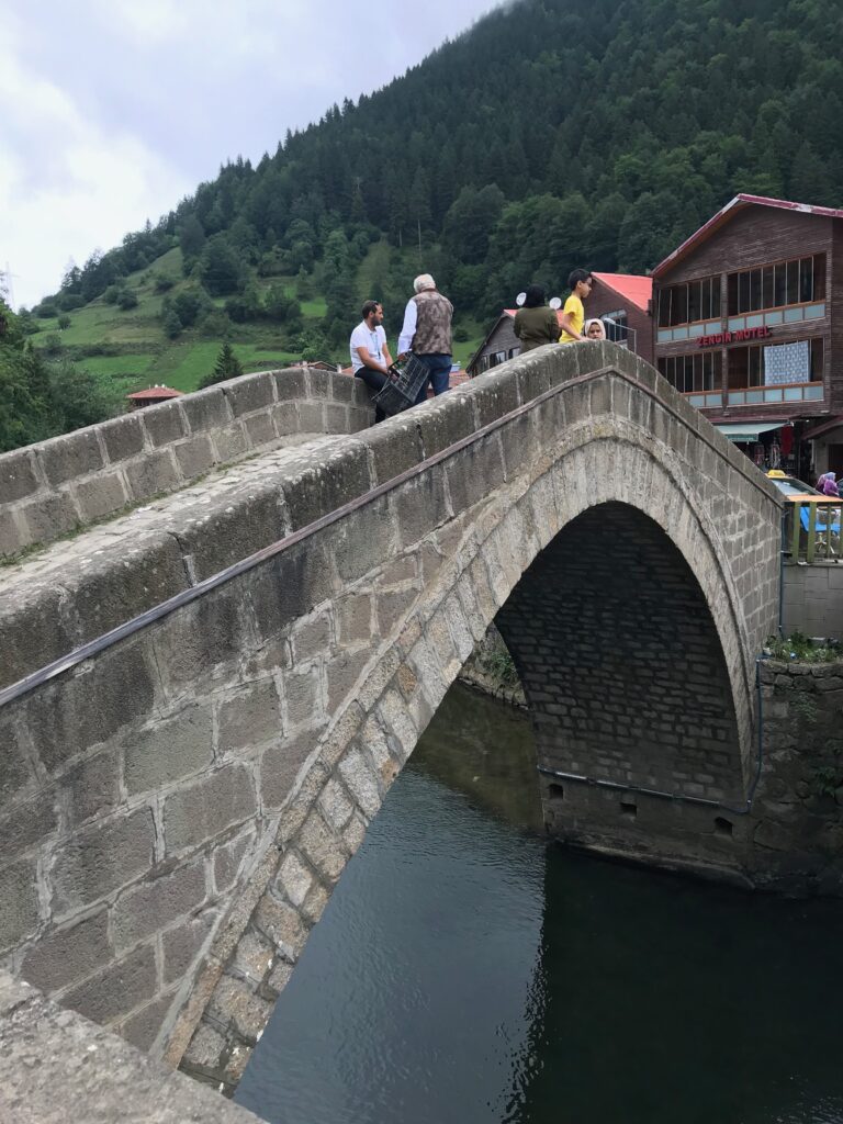 Uzungöl Taş Köprüsü