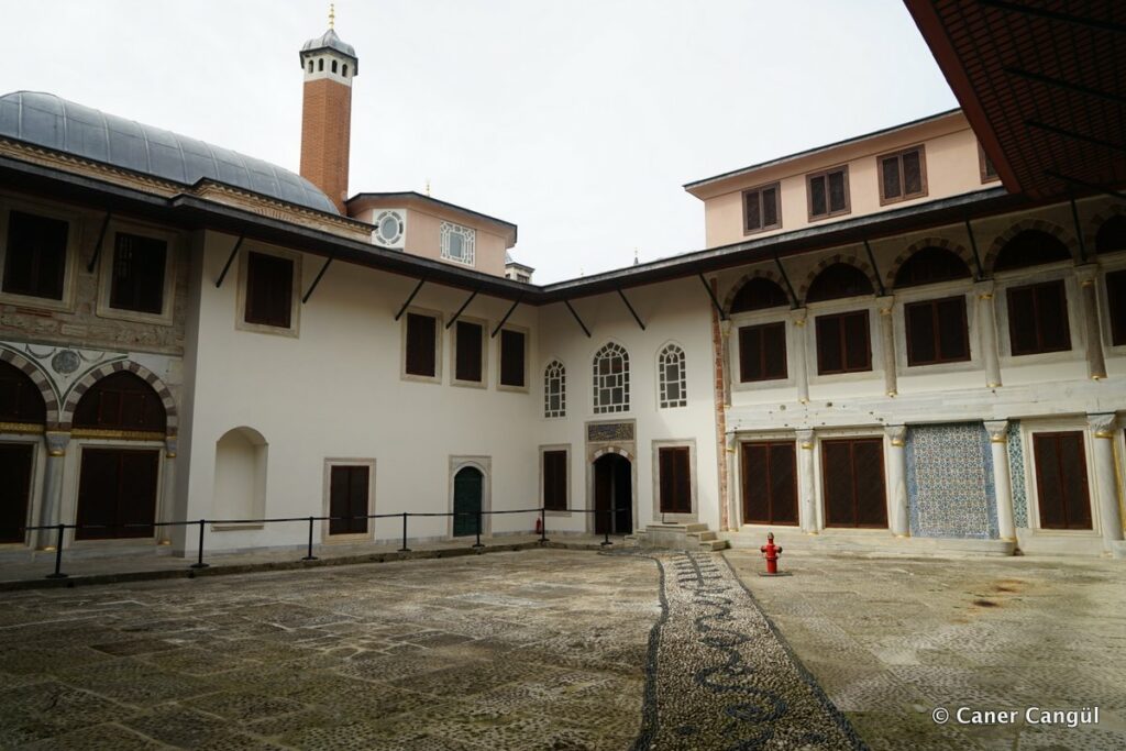 Valide Sultan Taşlığı
