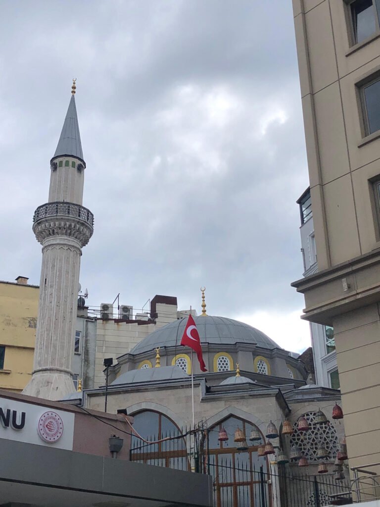 Vezir Camii