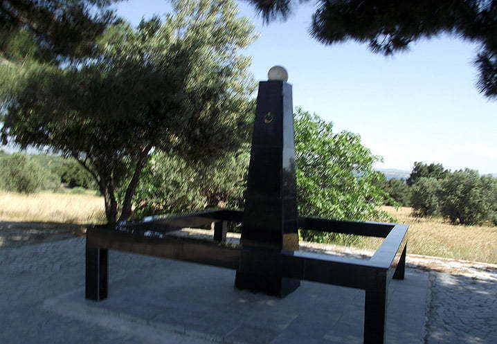 Yarbay (Kaymakam) Hasan Bey Şehitliği