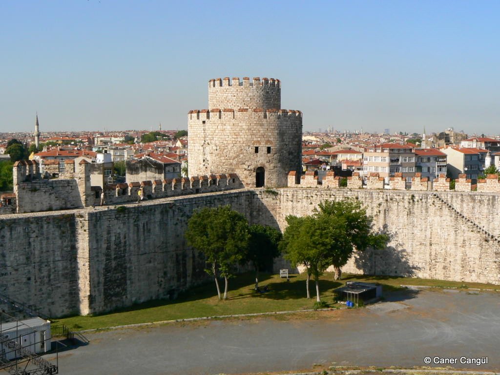 Yedikule Hisarı Hazine Kulesi
