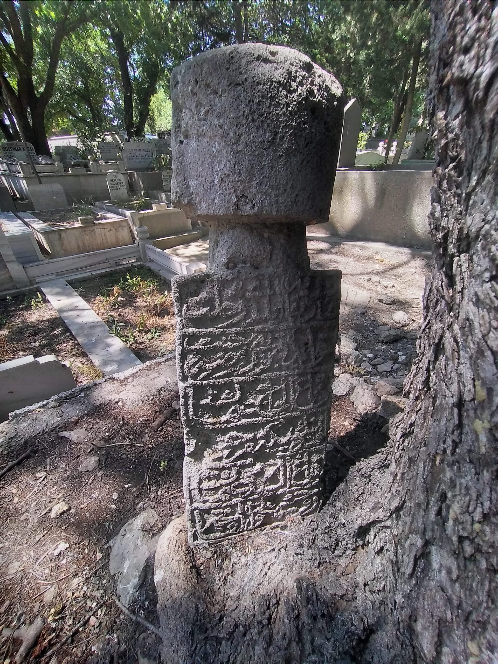 Yedikule Mezarlığı Mezar Taşı