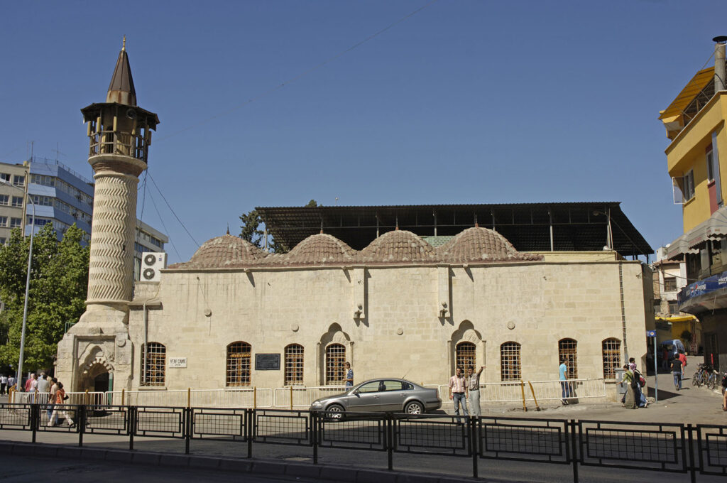Yeni Cami, Adana
