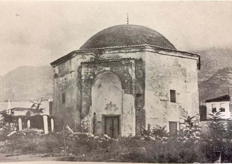 Yirmi İki Sultanlar Türbesi
