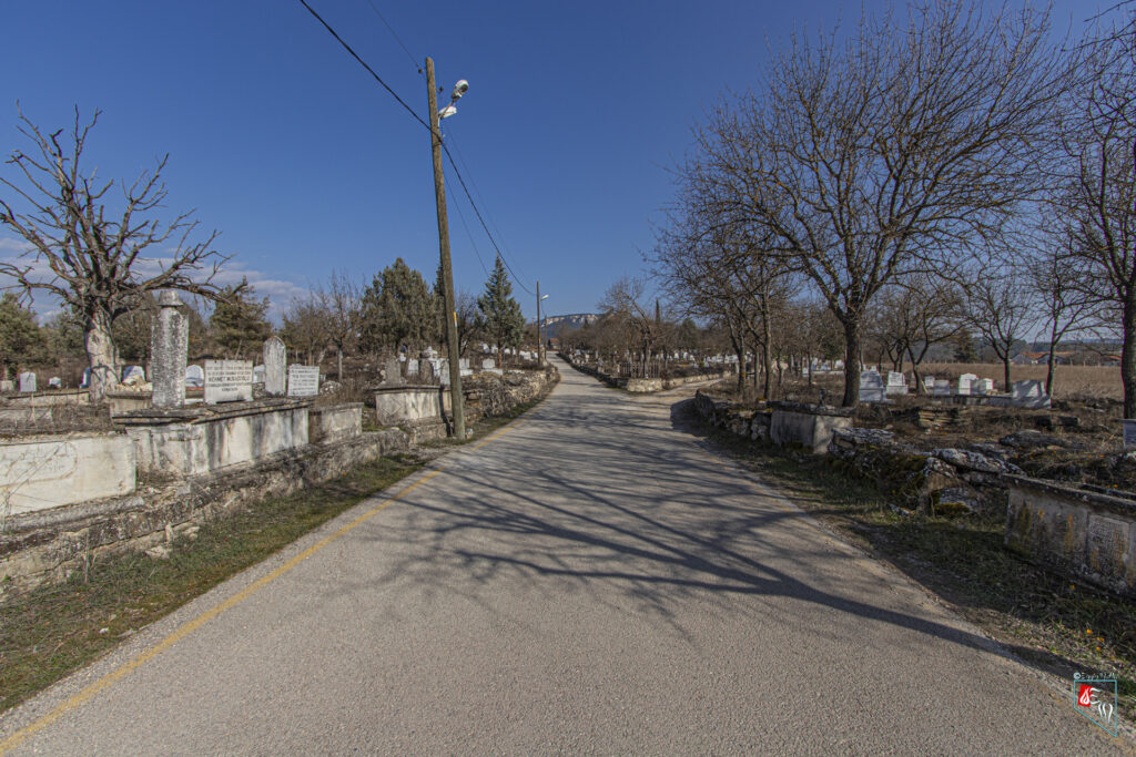 Yörük Köyü Mezarlığı