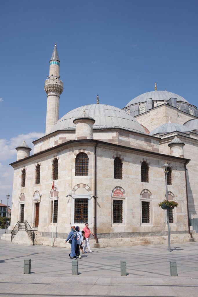 Yusuf Ağa Kütüphanesi