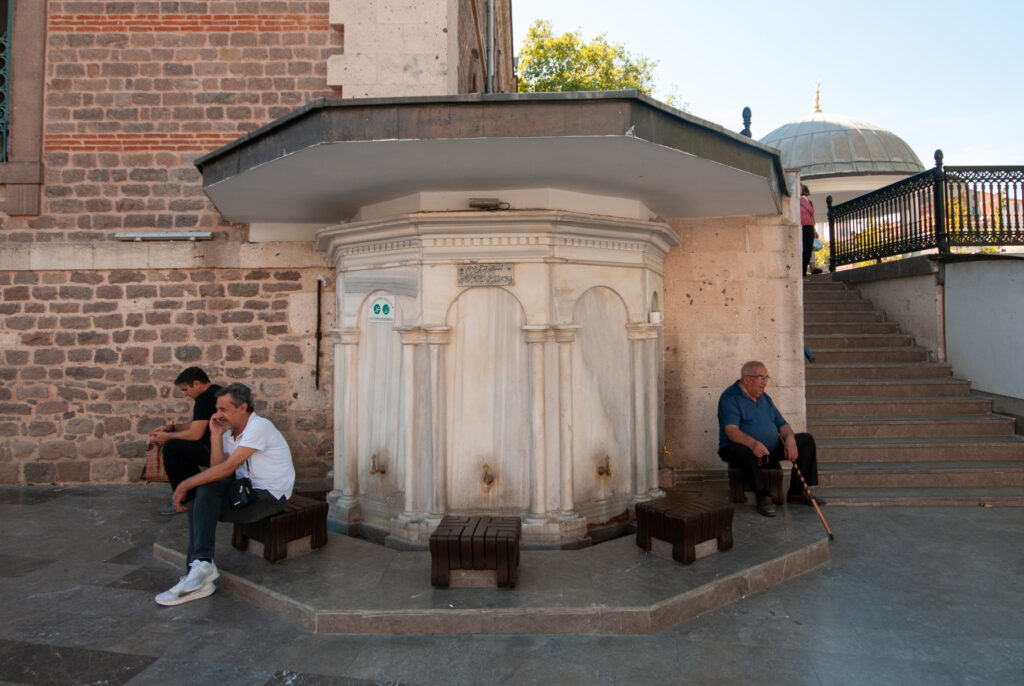 Zağnos Paşa Camii Çeşmesi
