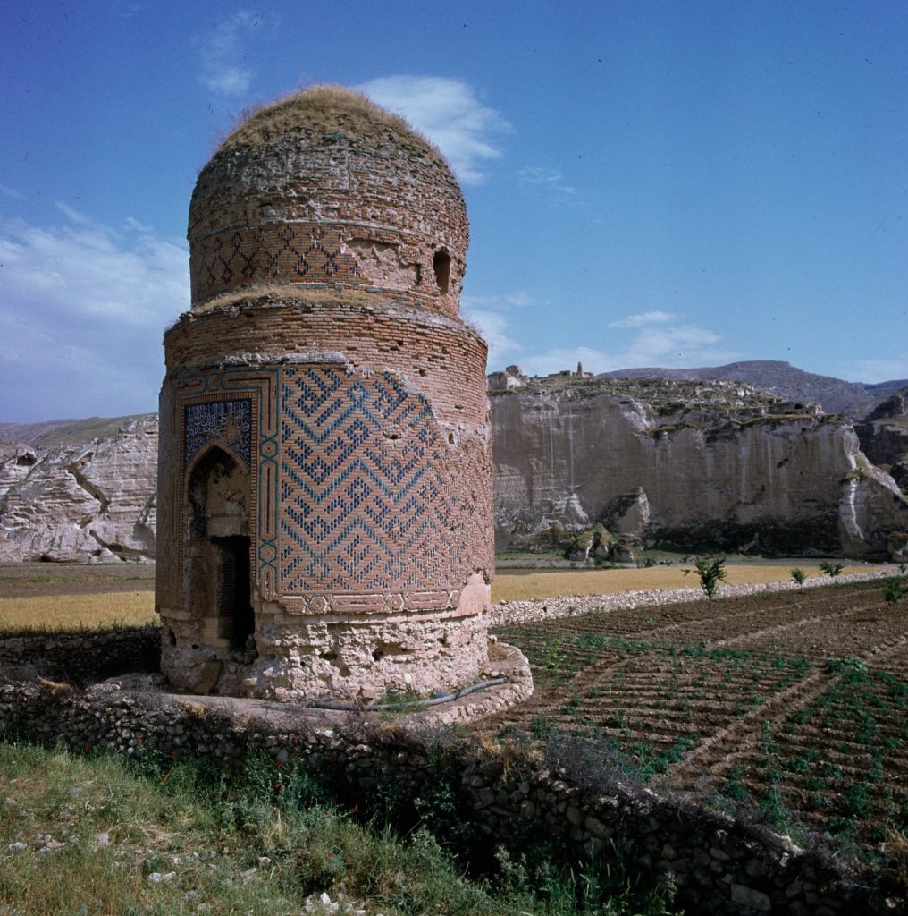 Zeynel Bey Türbesi
