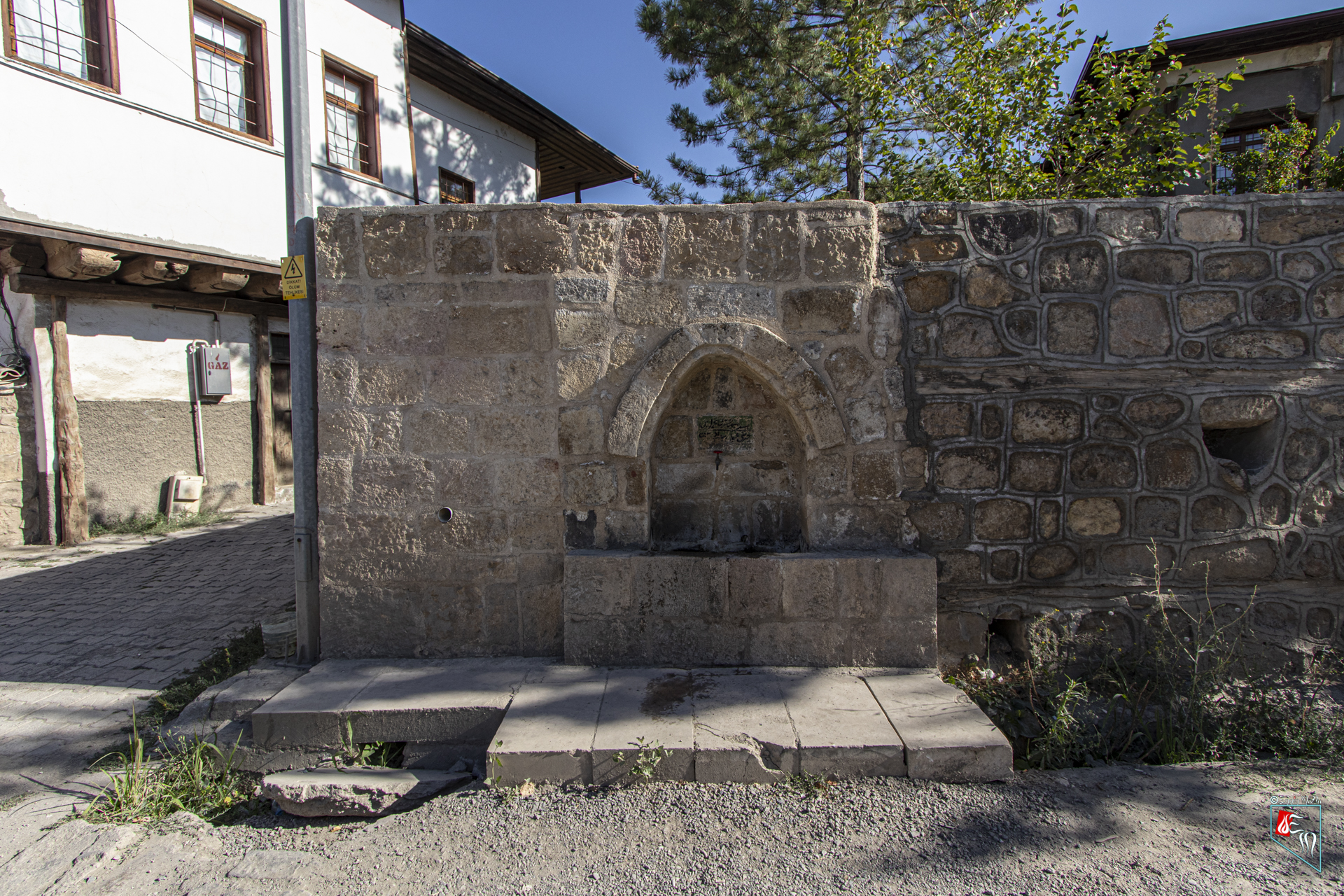 Abu Çimen Camii Çeşmesi