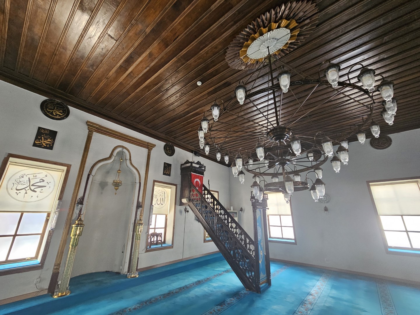 Adapazarı Ağa Camii Minber ve Mihrabı