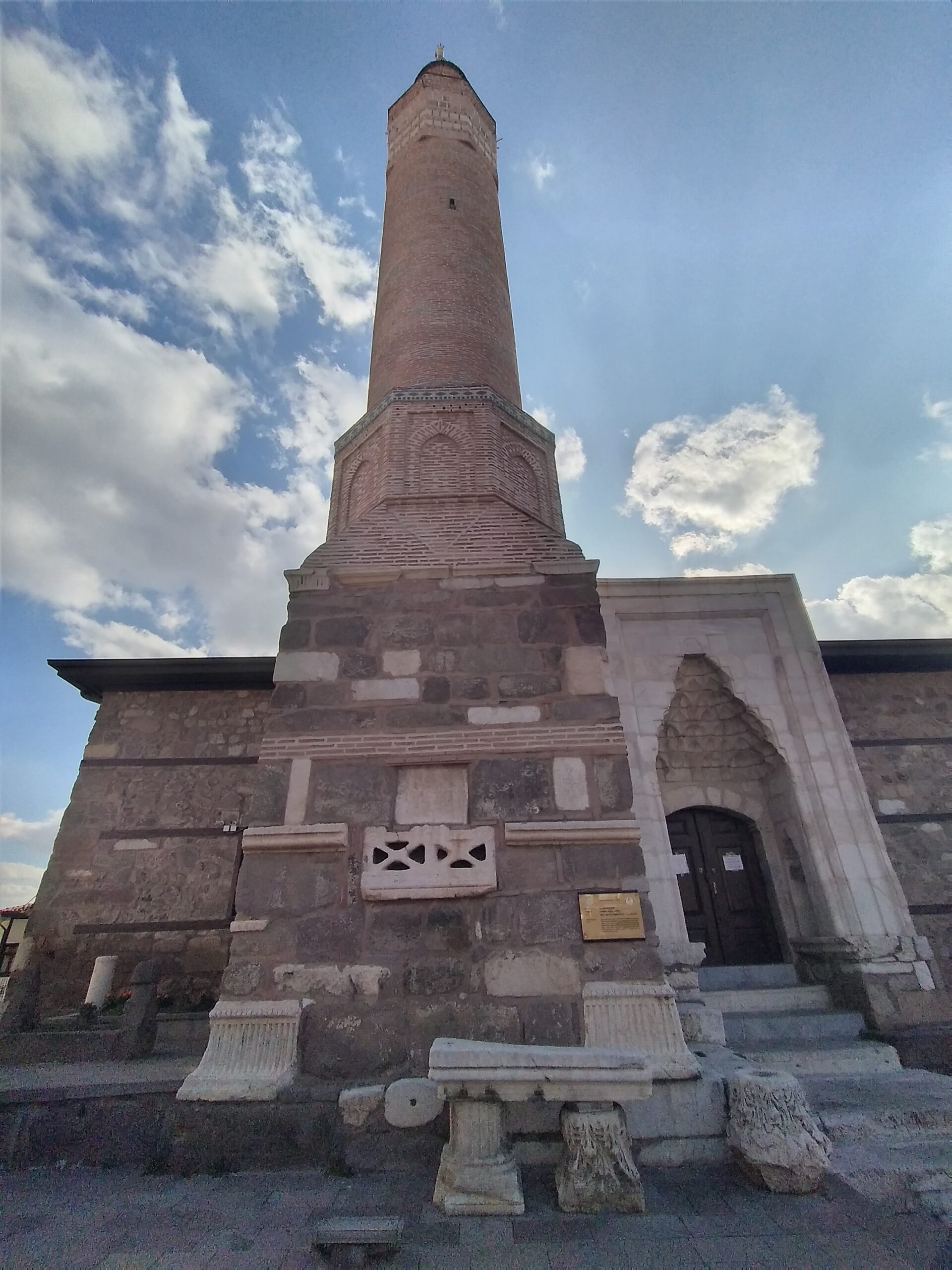 Ahi Şerafettin Camii Musalla Taşı