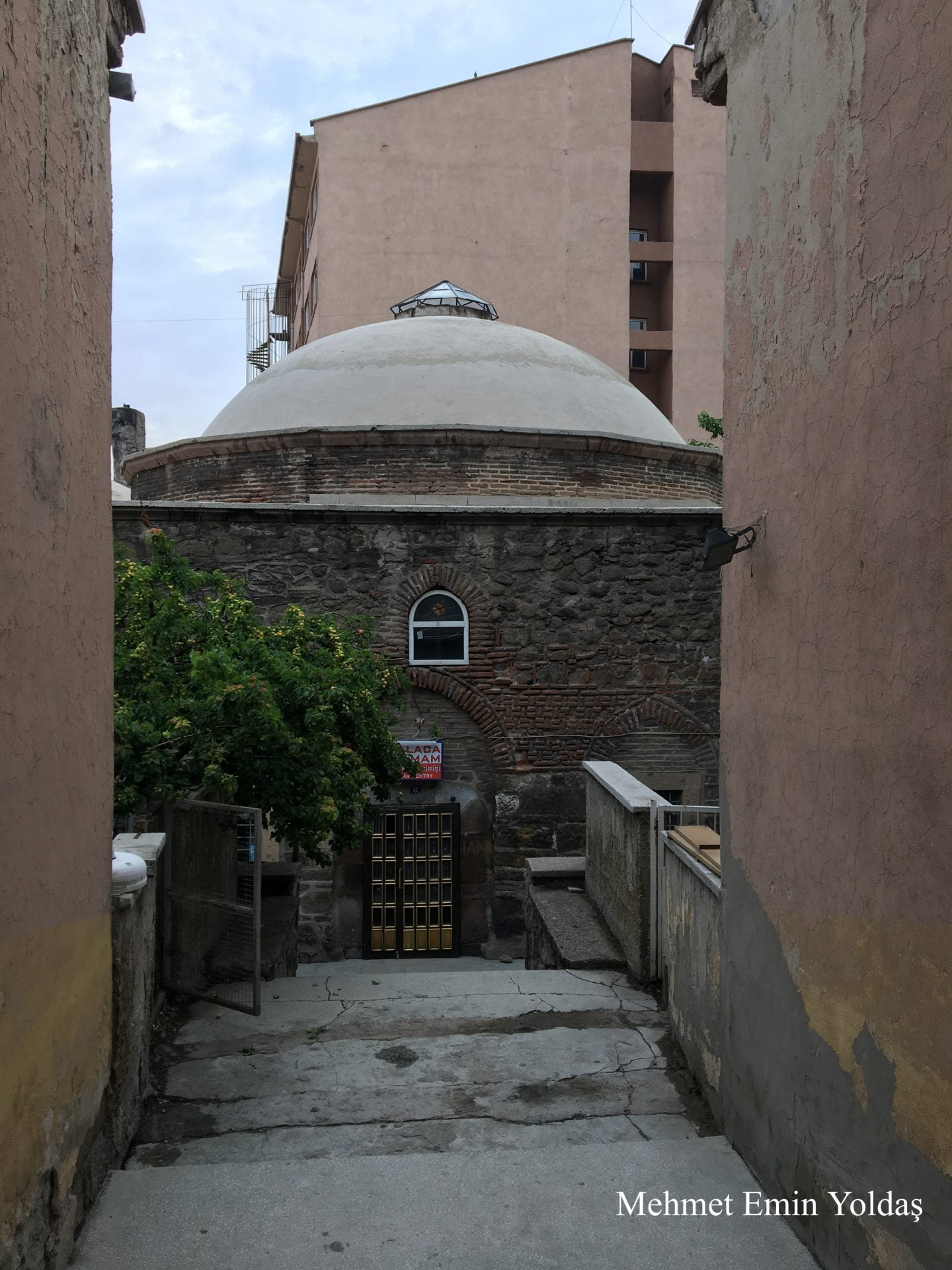 Alaca Hamamı