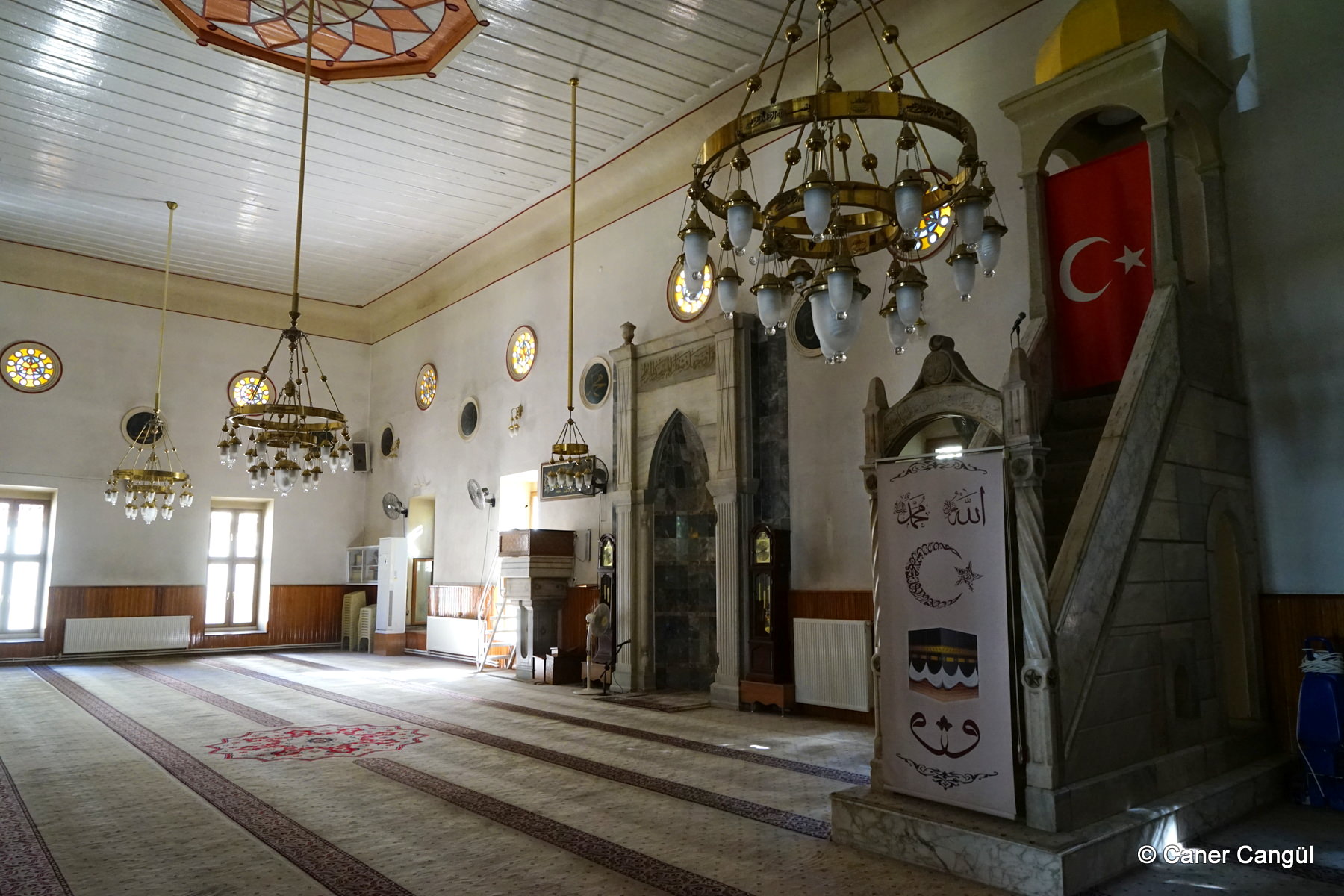 Attar Hoca Camii İçinden Görünüm