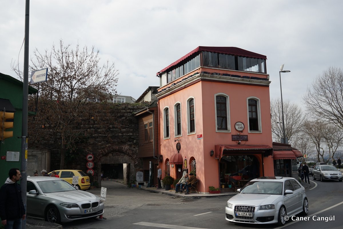 Ayakapı Karakolu