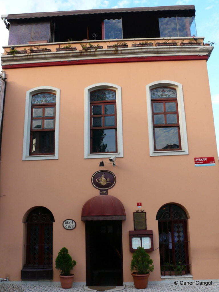 Ayakapı Karakolu