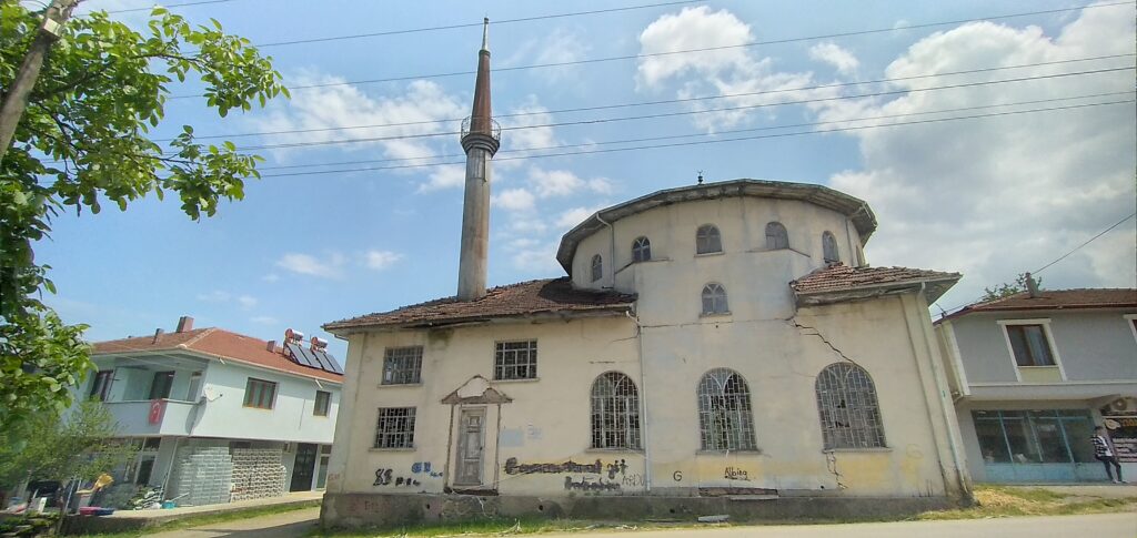 Aydınpınar Camii