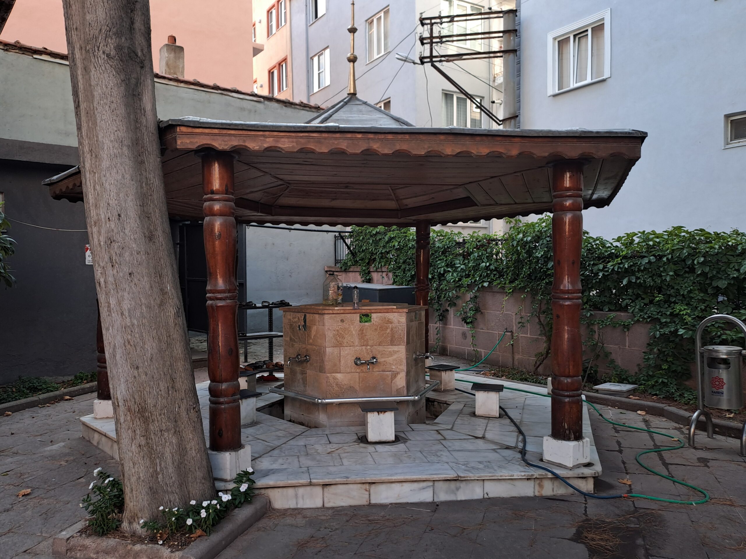 Aziziye Camii Şadırvanı, Balıkesir