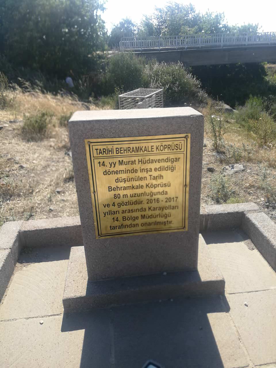 Behramkale Köprüsü Kitabesi