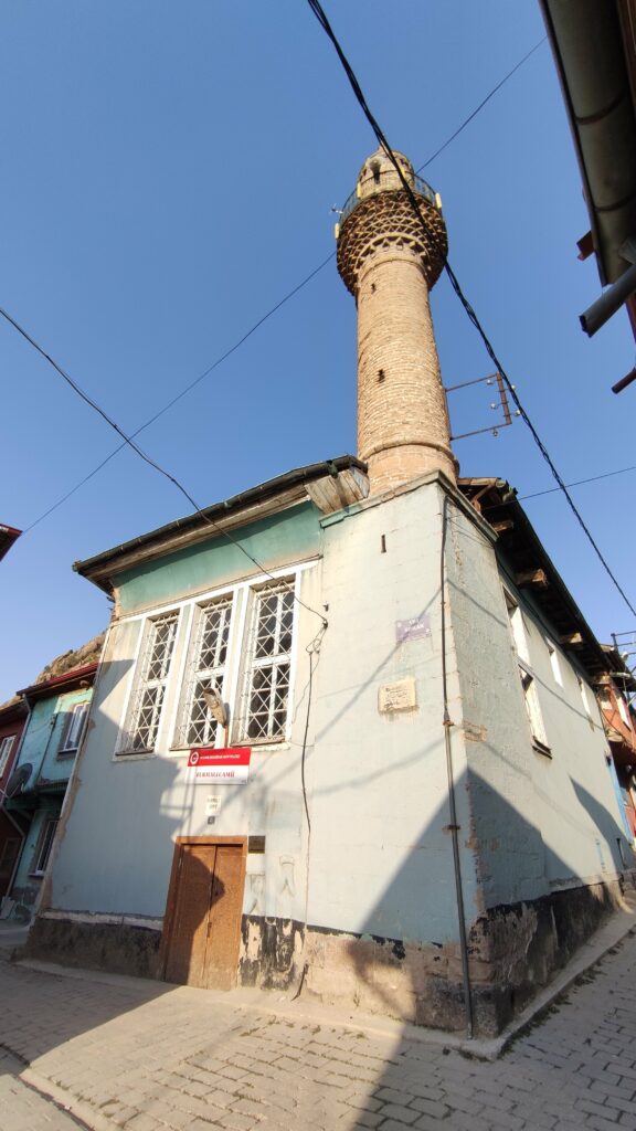 Burmalı Camii