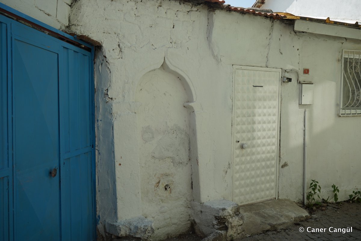 Çınarlı Hamam Sokak Çeşmesi